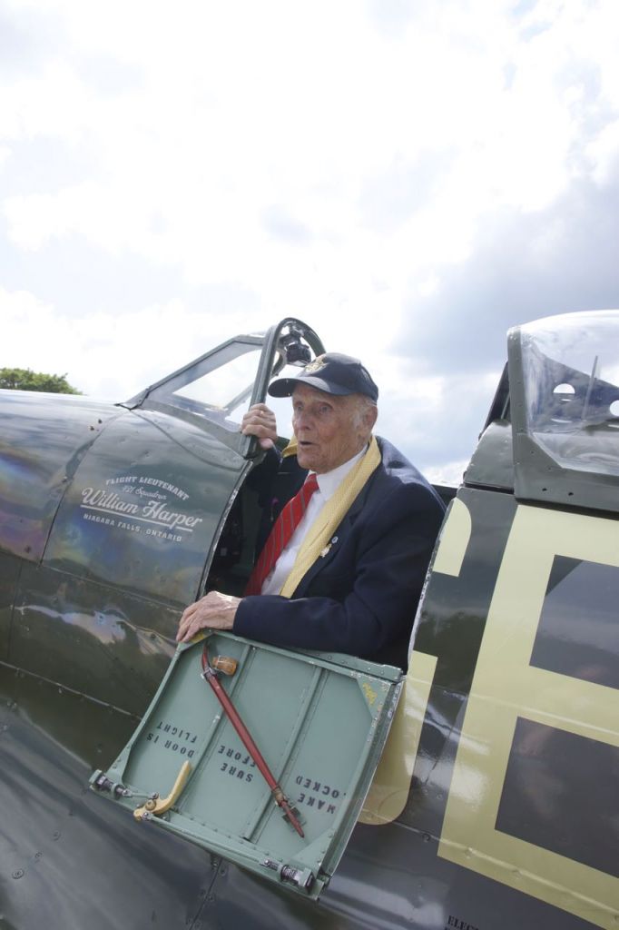 ‘’Jef’’ Moureau dans le cockpit du Spit.